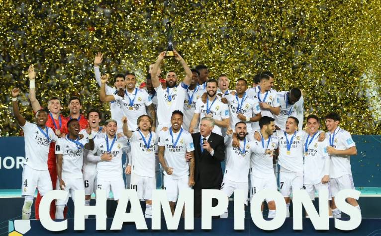 欧冠：皇马客场2-0完胜国际米兰（欧冠客场告捷：皇马2-0击败国际米兰）