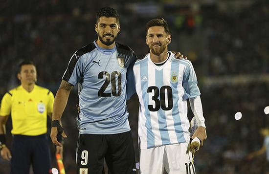 历史首位，前武汉女足外援特姆瓦连续两年获得美女职最佳球员