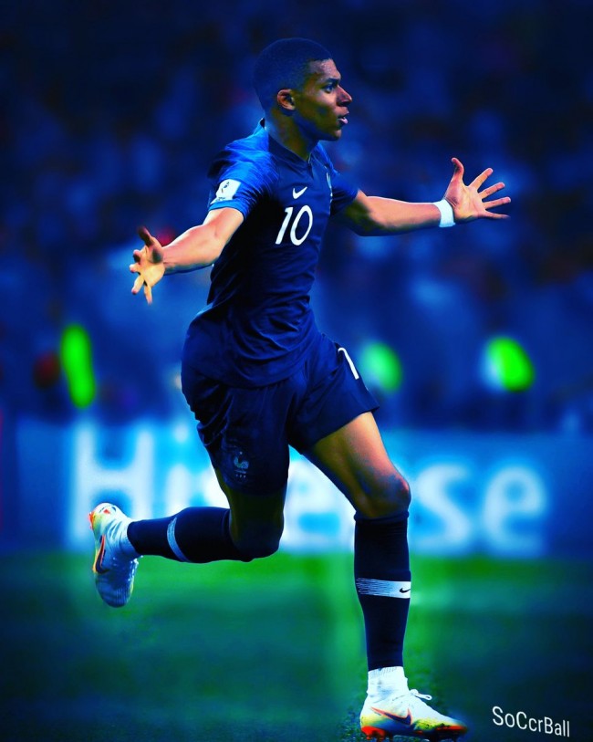 西媒曝亚马尔夜店通宵聚会：参加者不准带手机，女孩可进包厢（西媒称亚马尔通宵赴夜店：现场禁带手机，女性可入包厢）