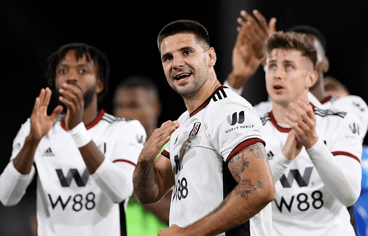 美记：保罗·乔治在场76人每百回合防守效率提升11.2分