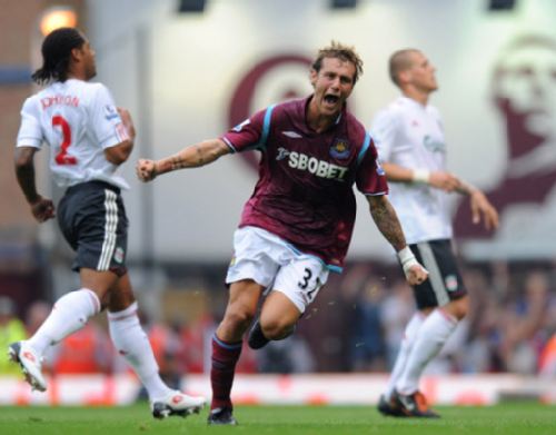 与4结缘，多特5轮欧冠联赛有4轮打入4球，剩下1轮被曼城进4球