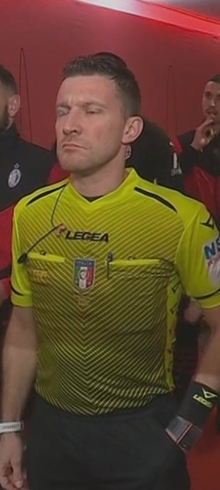 北爱尔兰小将唐利：在热刺时凯恩帮了我很多，这让我喜欢回撤