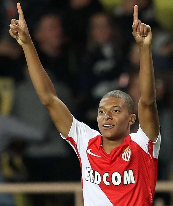 罗马诺：41岁弟媳将离开弗鲁米嫩塞，在世界杯前找个新东家（罗马诺：41岁弟媳将告别弗鲁米嫩塞，争取在世界杯前敲定下家）