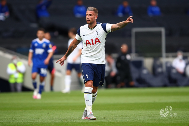 NBA杯半场：希罗&鲍威尔合砍24分，热火暂以57-56魔术